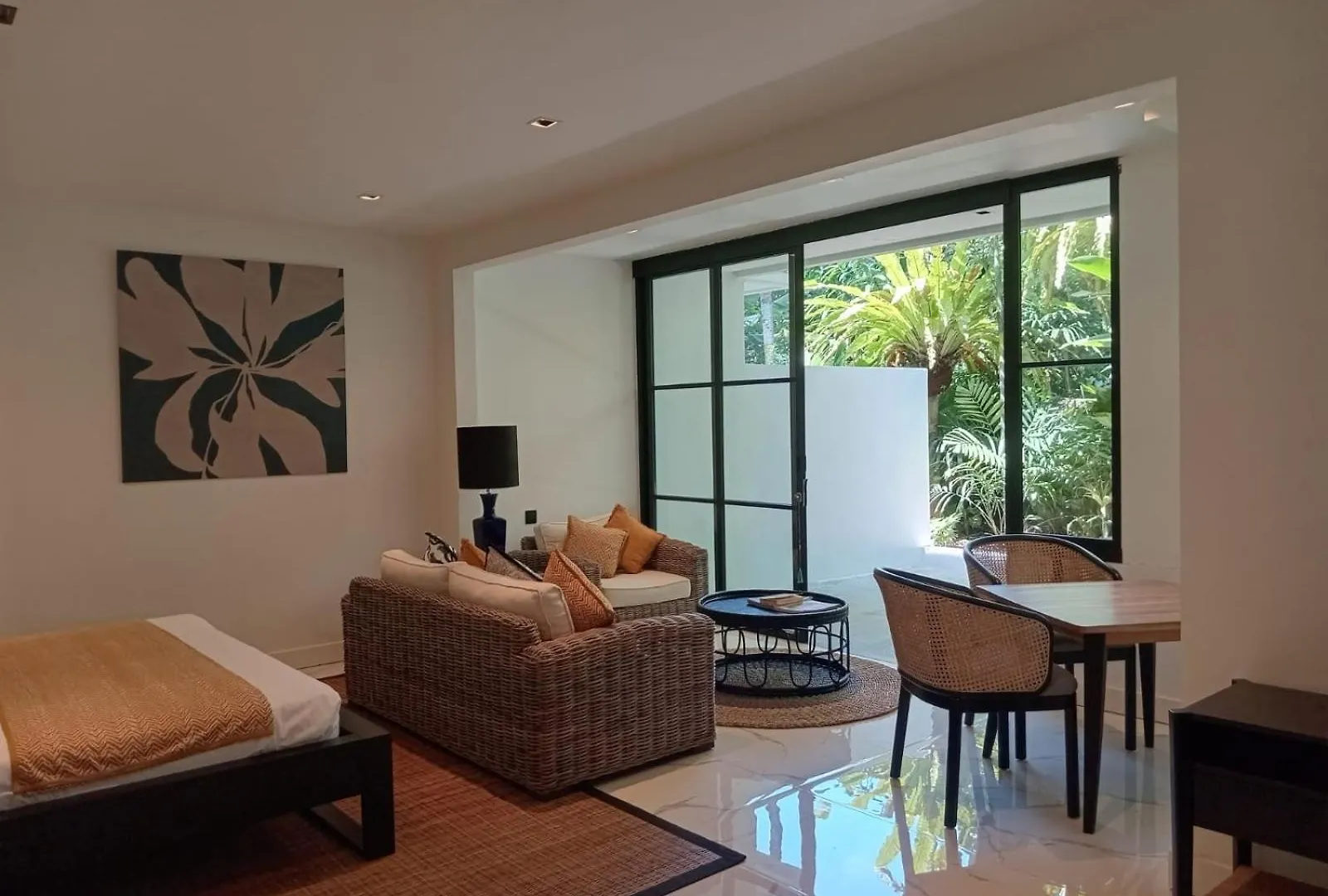 Martini Suite And Villa Kerobokan  Kerobokan (Bali)