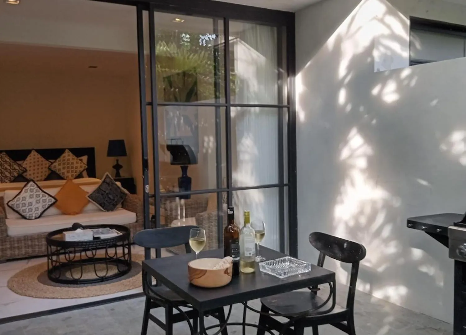 Martini Suite And Villa Kerobokan Otel