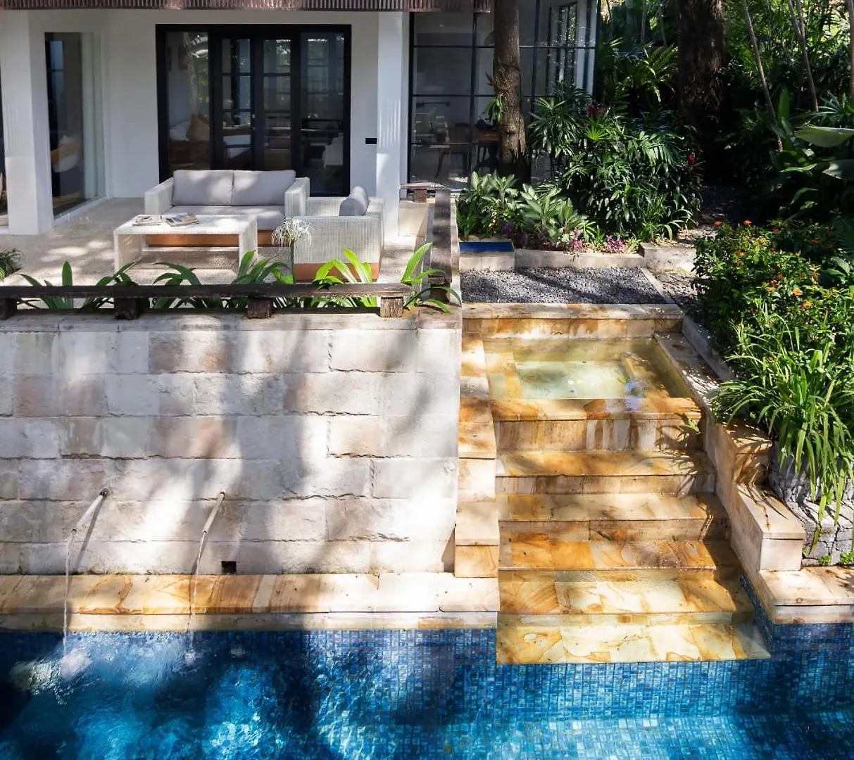 Martini Suite And Villa Kerobokan Otel
